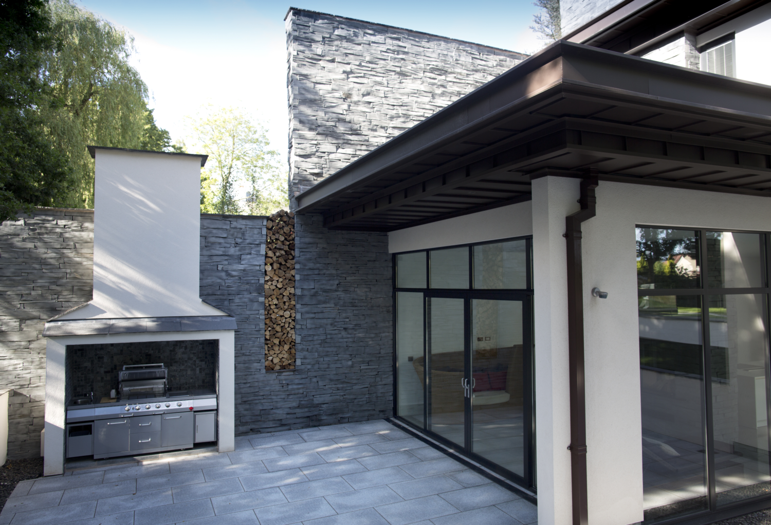 catnic urban installed on modern house