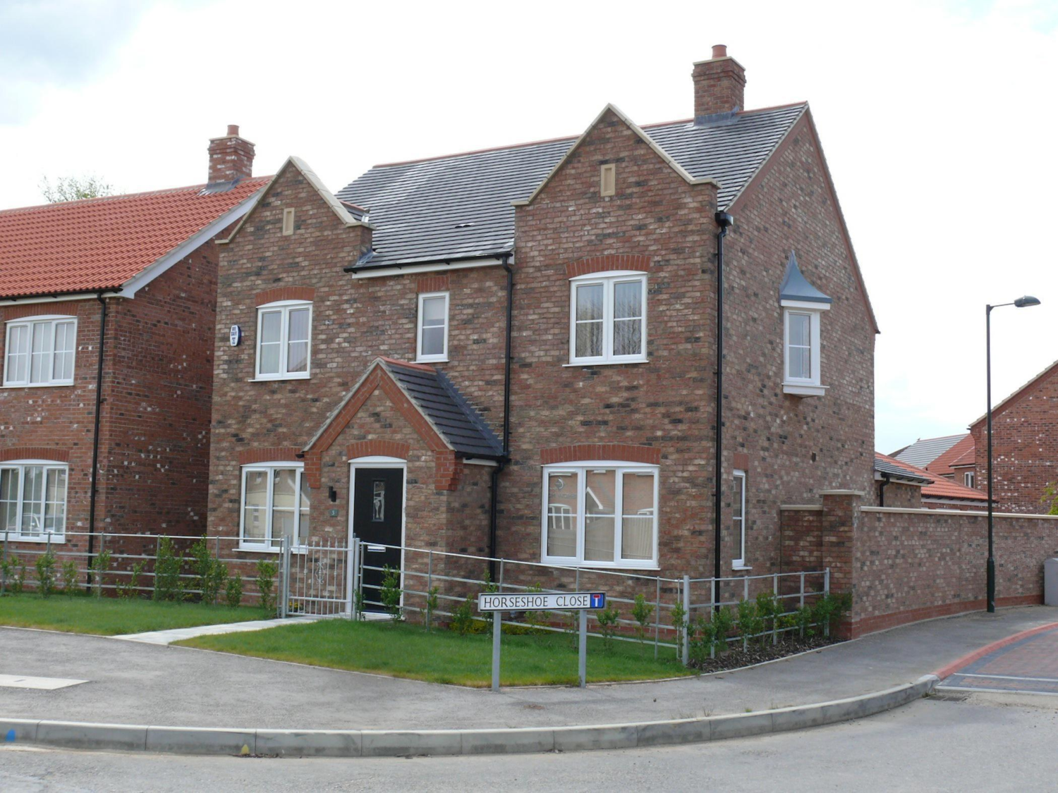 Catnic Cyden Homes Springfield lintel installation